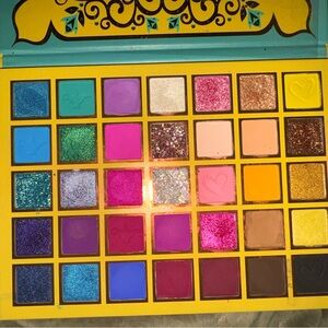 Beauty Creations Jasmine Eyeshadow Palette